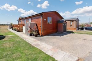 Riverside Flag Hill - click for photo gallery